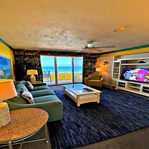 Apartment 16th Floor 1 Bedroom Direct Oceanfront Wyndham Ocean Walk Daytona 1606, Daytona Beach